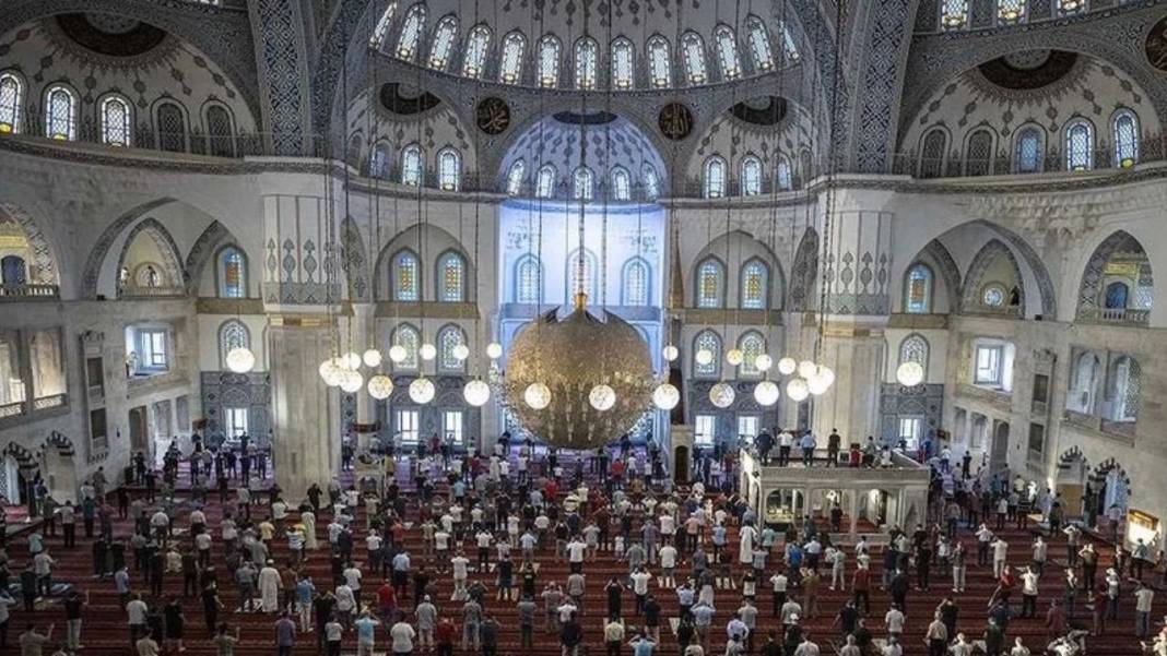 İstanbul'da Bayram namazı saat kaçta? İstanbul İlçe ilçe Kurban Bayramı namaz saatleri 2